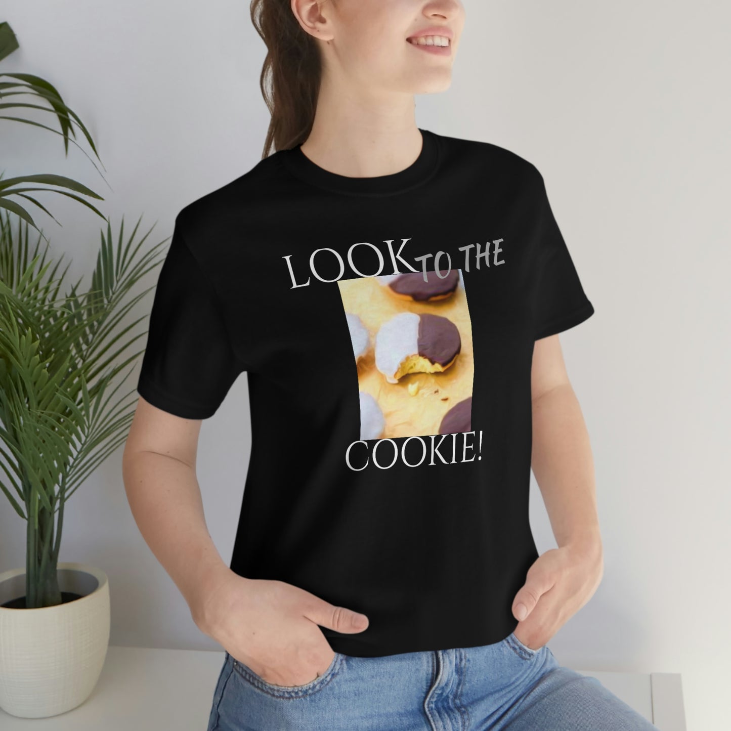 Unisex Jersey Short Sleeve Tee SEINFELD "LOOK TO The Cookie!"