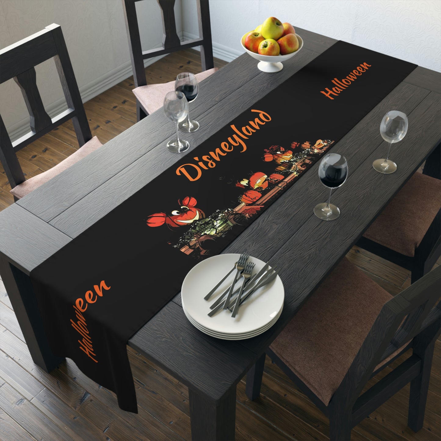 Table Runner (Cotton, Poly) Disneyland ~Halloween~ Front Gate