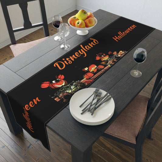 Table Runner (Cotton, Poly) Disneyland ~Halloween~ Front Gate