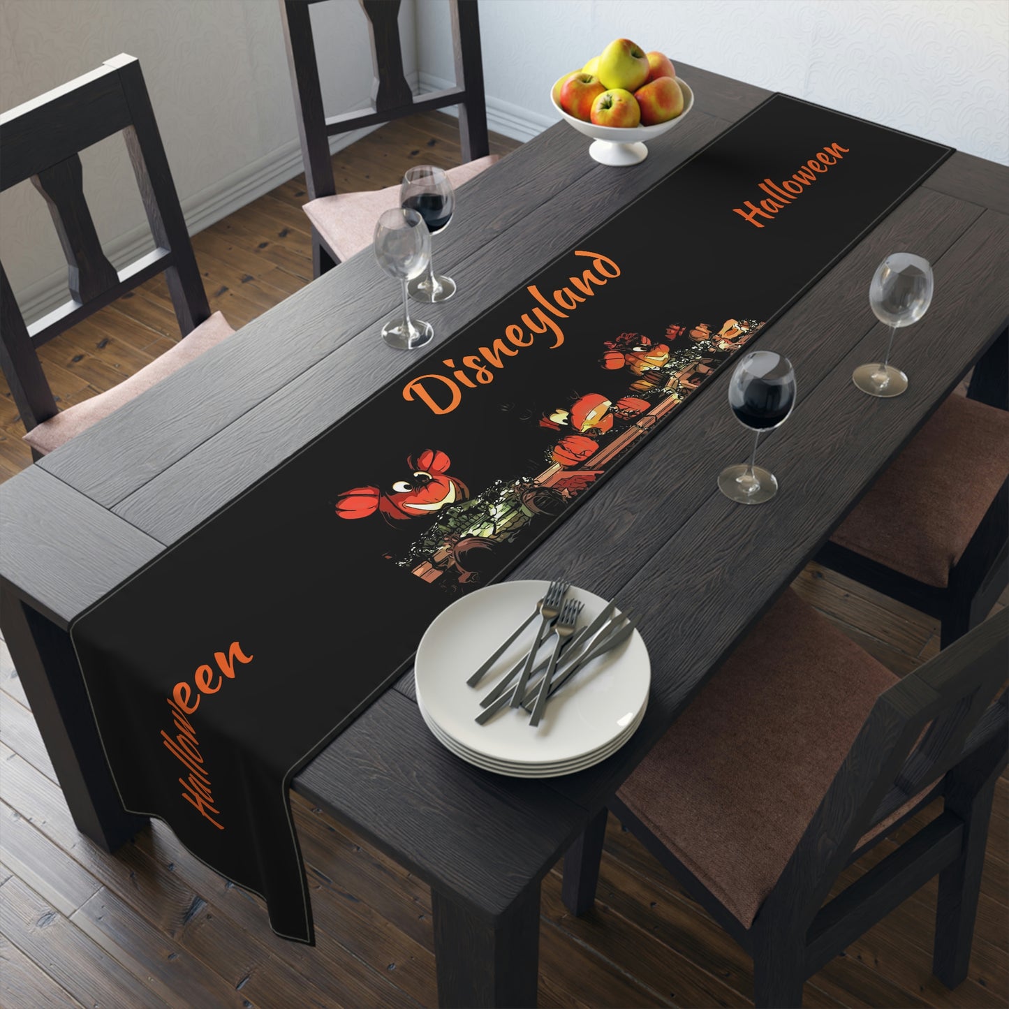 Table Runner (Cotton, Poly) Disneyland ~Halloween~ Front Gate